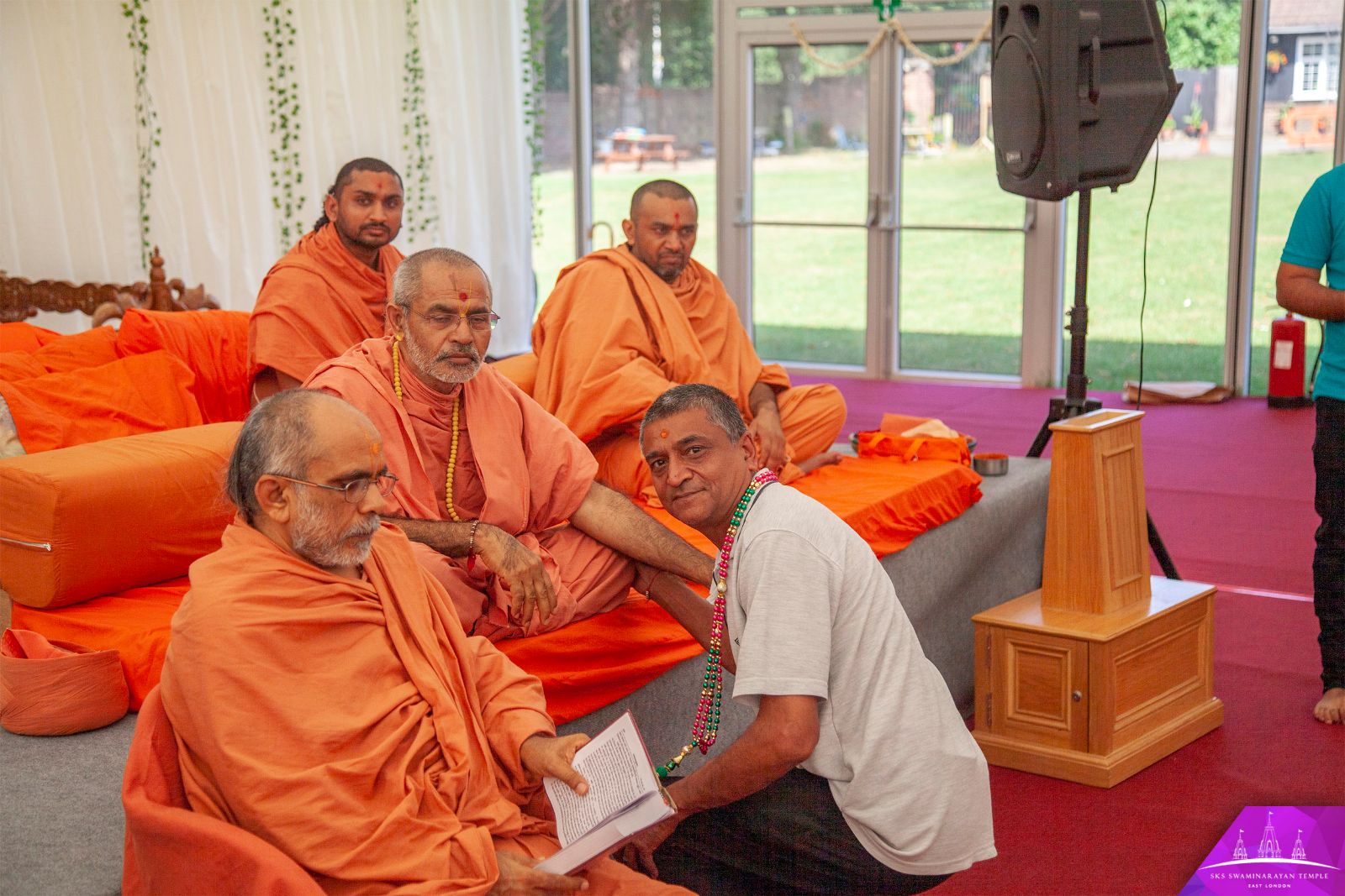 ©1987-2017 SKS Swaminarayan Temple East London